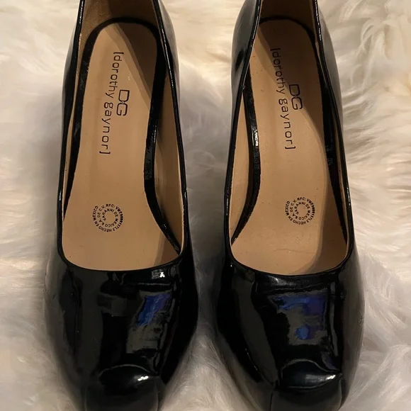 dorothy gaynor | Shoes | Dorothy Gaynor Black Patent  display picture 1